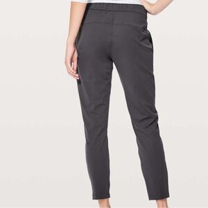 EUC Lululemon On The Fly Pant *28 Luxtreme Dark Shadow